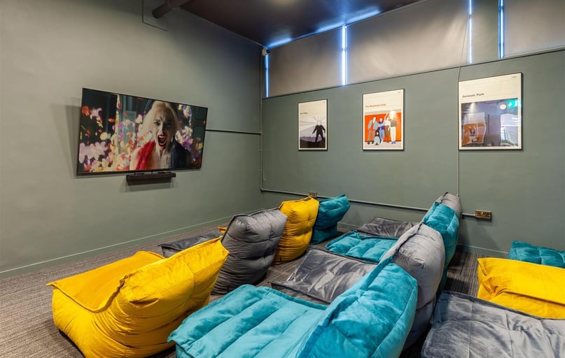 Crown Street, East Reading, Reading - Image 1